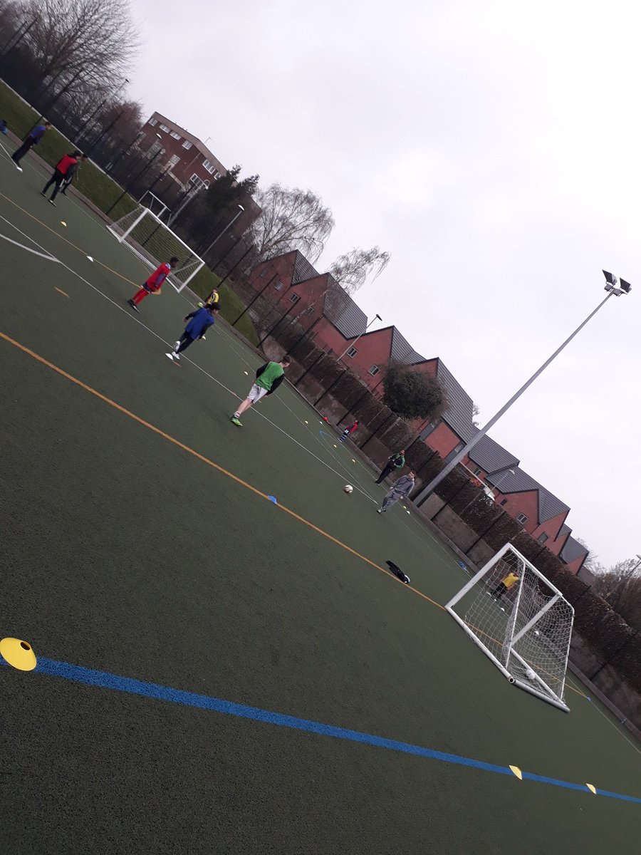 SportingElite1's tweet photo. Football Development Centre π
Well done everyone tonight some great passing drills and entertaining matches β½οΈπβ½οΈπβ½οΈπ Join us every Friday πβ½οΈπβ½οΈ #sportingelite #footballdevelopmentcentre #passing #joinus #community #communityfirst #communityovercompetition https://t.co/wkXimQnOuE