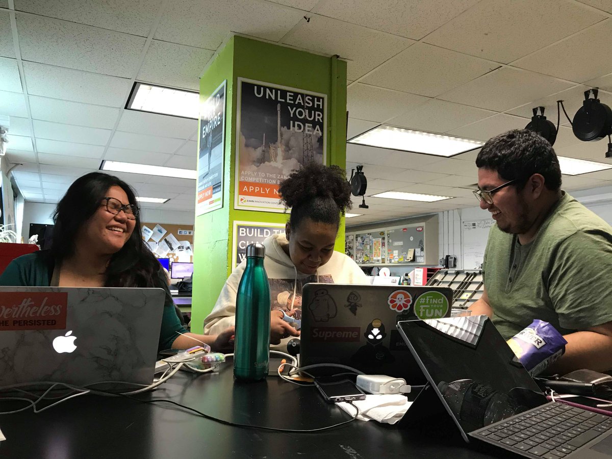 Brystech_Inc's tweet photo. #FlashbackFriday to our team working on our prototype in preparation for the @ZahnCenter's #Demoday! 

#Brystech #medtech #biotech #startups #StartupGrind #entrepreneurship #entrepreneurlife #ccny #cuny #ccnystartups #STEM #zahn  #womenintech #engineeringlife #girlboss https://t.co/Jg5WENH4aA