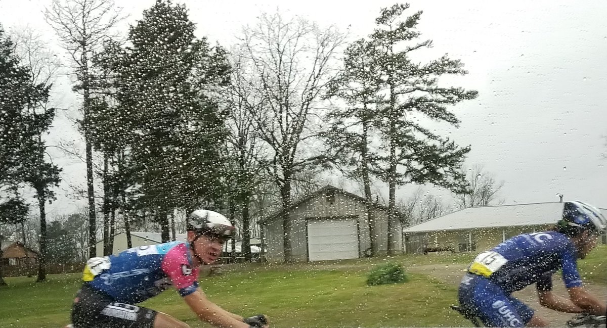 joemartinstage's tweet image. Norris (UHC) leads Schunk (CCB) for now #promen #JMSR2018