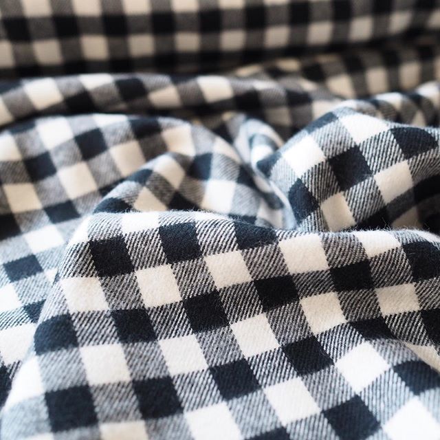 GuthrieGhani's tweet photo. So super soft - this brushed cotton black and white check is perfect for shirts, tunics or for the lining of a Kelly anorak! π #guthrieghanifabric #brushedcotton #checkfabric https://t.co/0XYBbFUUOl https://t.co/aE3FMrFQtP