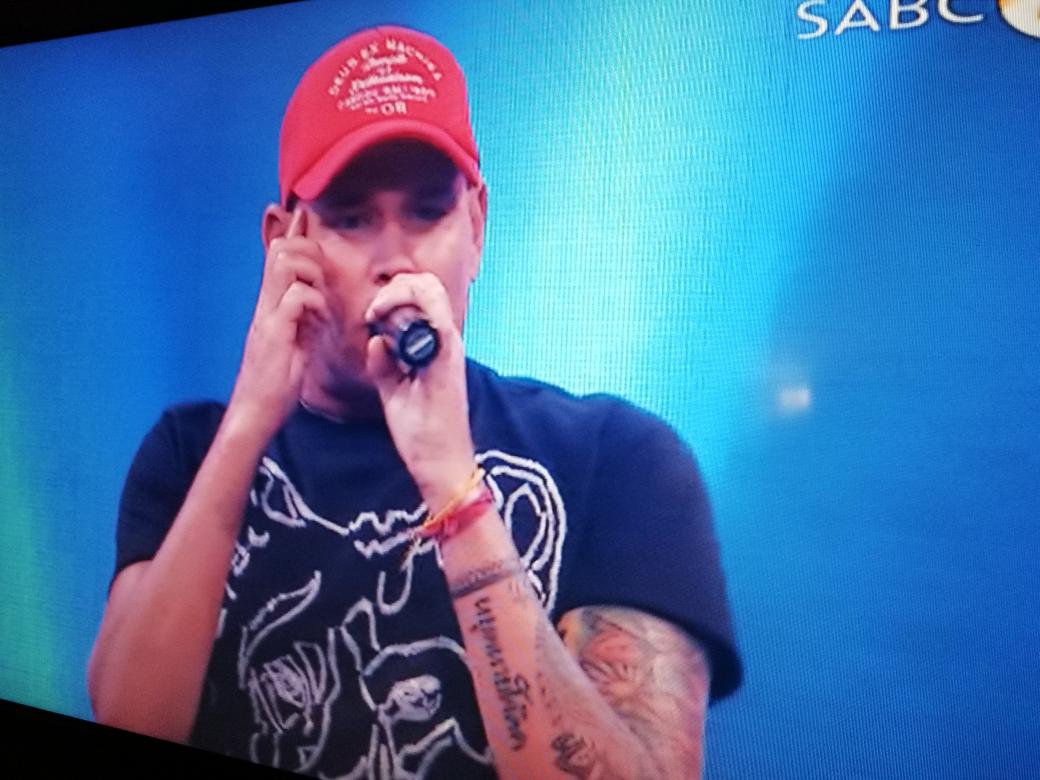 _Franzelle_28's tweet photo. @Snotkop_Henning. Jys n amazing mensie FRAN. LIEFIES JOU SO BAIIE!! #daaismile #jysbeautiful #madlove #ekmisjou #hartvangoud #jysamazing #jysdieboss #onderstebo #liefjou ❤💕😍💕❤😍😘😘 https://t.co/VQQxZPmMa4