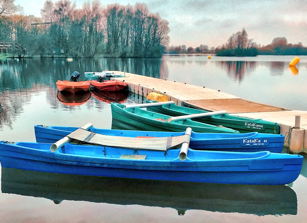 The KataKanu back where it belongs, on the lake ready for the new season. Fun for up to 6 people, plus doggie if you want! ukwatersports.co.uk #waterlandoutdoorpursuits #lake32 #cotswoldwaterpark #katakanu #watersports #cirencester