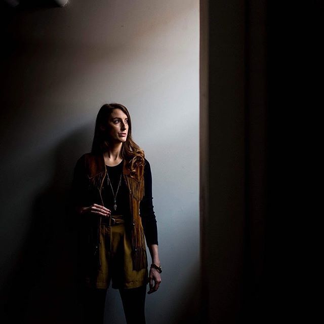 And though she dreamt of far off lands 
She knew she needed to ground down exactly where she stands 
Rooted in the here and now
Syncing with her natural rhythms 
Surrendering to what is 
Beyond comfort zones and safety nets
Leaning into this sacred path
… ift.tt/2H1l6YY