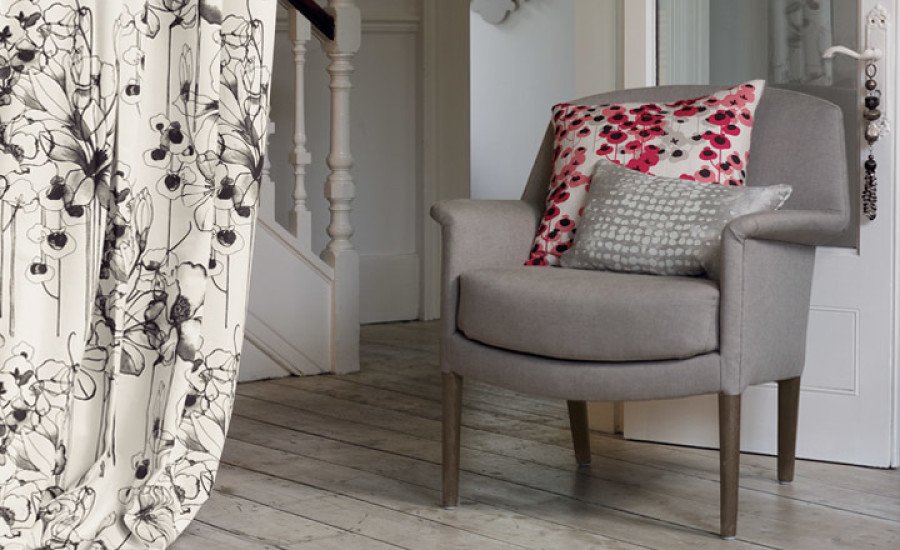 RockvilleInt's tweet image. Meet Elodie, a spirited collection of painterly flowers and watercolor prints from @VillaNovaFabric. Elodie feels like springtime - perfect for this time of year! #GetThatLook! bit.ly/2j5K4dJ #SpringWithRockvilleInteriors