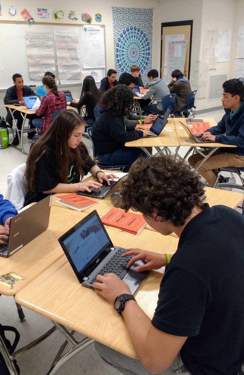 Lyricalswordz's tweet photo. After months of planning, more than 500 students engaged in schoolwide academic discourse on a common text, Counting Descent, by @ClintSmithIII. The results were nothing short of amazing #EverydayRM #RMEnglish #TeachLivingPoets #engchat #shelfietalk #ClassWithClint
A thread 👇 https://t.co/tcWIVGakWU
