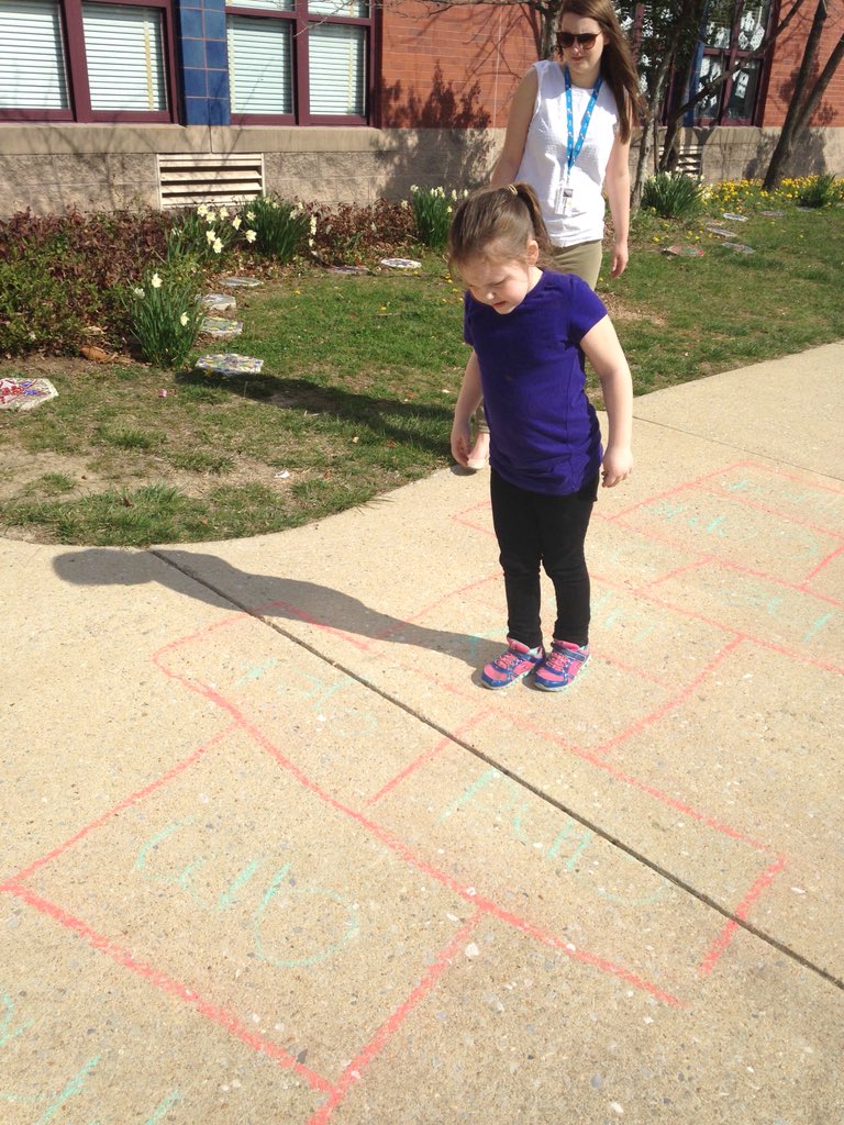 WestchesterElem's tweet photo. Mrs. Streck's Ss are playing hop-scotch to practice sounds and sight words on this beautiful day! #funinschool #smilesallaround https://t.co/EkLthsovV0