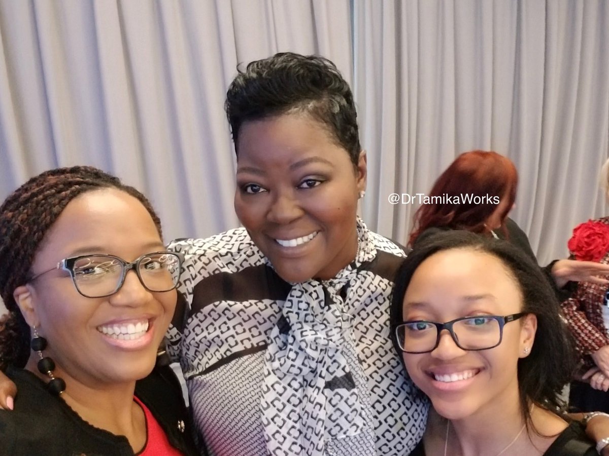 DrTamikaWorks's tweet photo. I am so thankful to have had the opportunity to speak with @mamadurant  She is truly an inspiring woman who is impacting lives in a major way. I am grateful for what's to come. #wisdom #blackmothers #melaninqueen #siliconvalley #blackwomenrock #google https://t.co/GZoJxxqosn