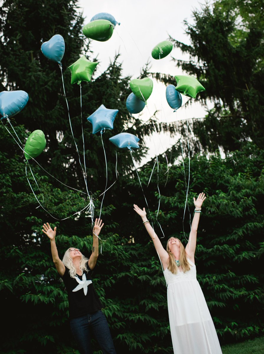 PKDFoundation's tweet photo. Happy #DonateLife Blue and Green Day! 
#endPKD #DonateLifeMonth https://t.co/fedtdMbcNS