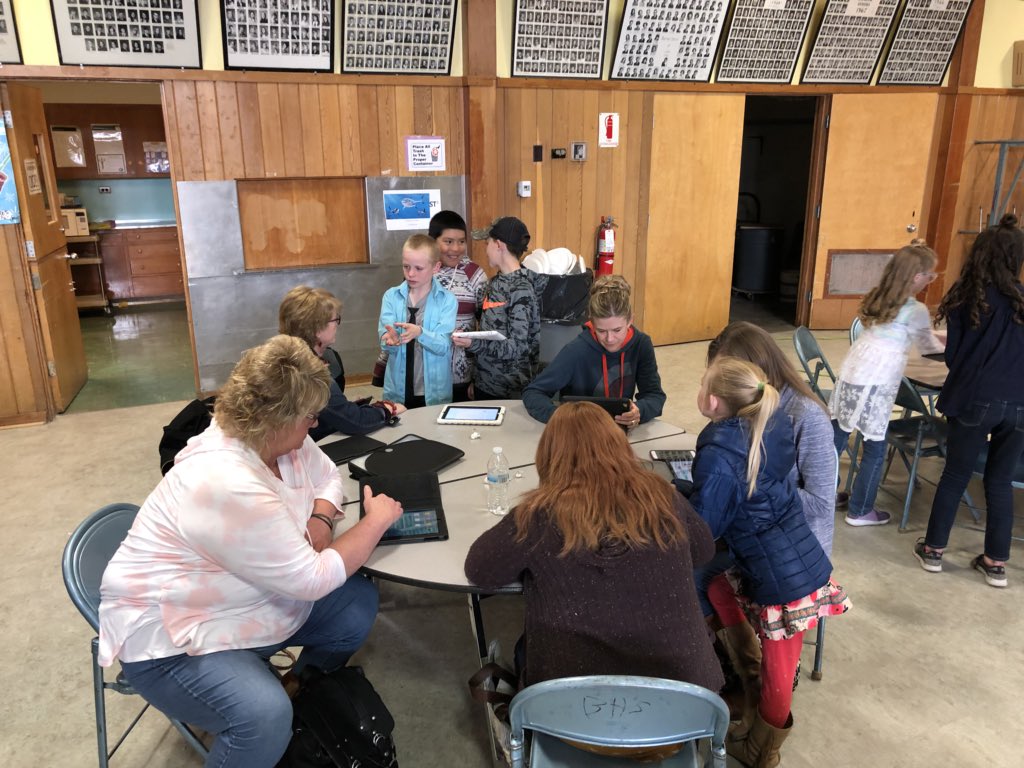 h20drifter's tweet photo. Students helping create innovative tasks teachers will implement for shark tank #harneytech18 https://t.co/VmKmDKXG3P