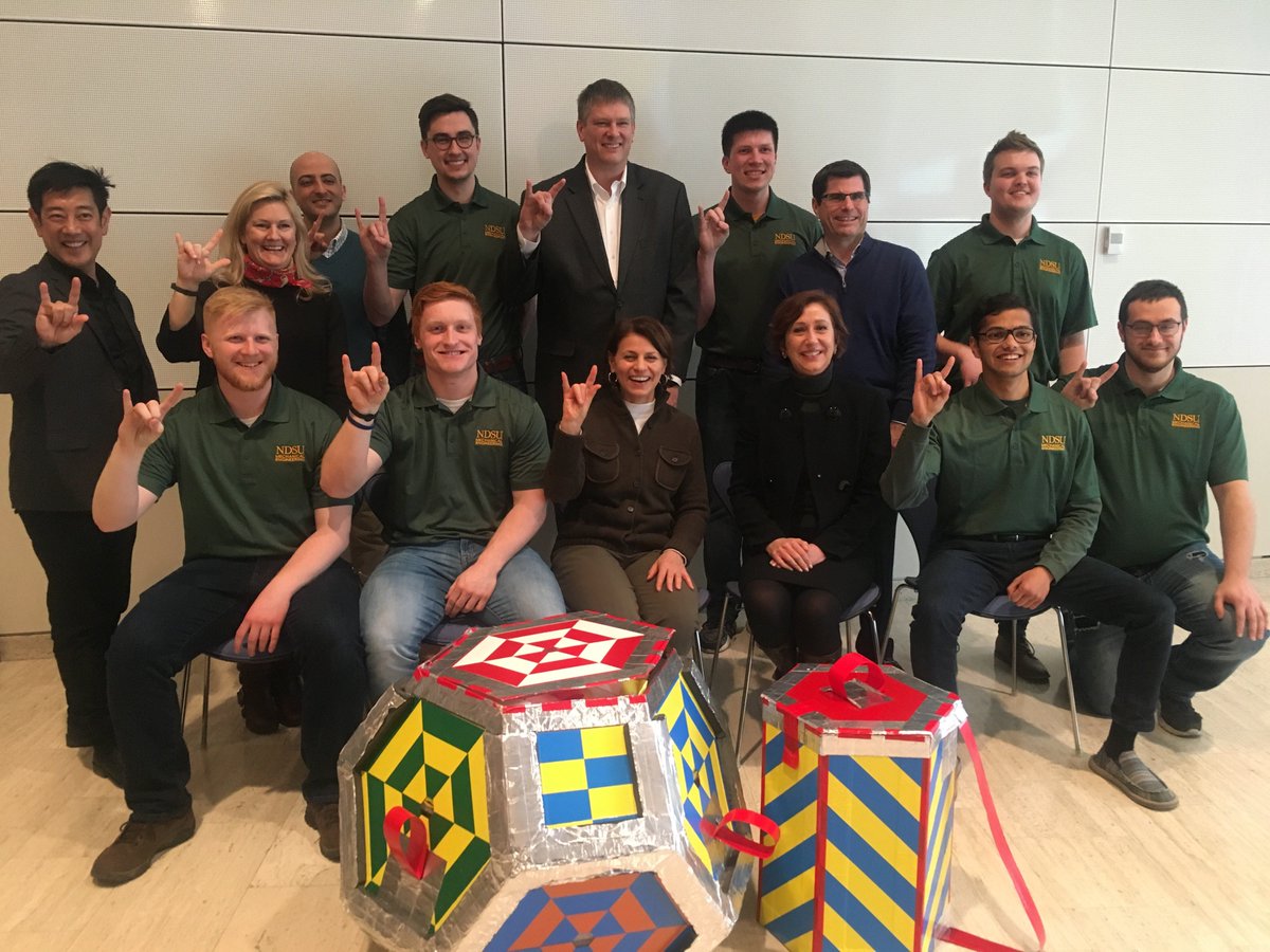 KyleJBosch's tweet image. That&apos;s @grantimahara and @3M putting their #HornsUp!!! Congrats to @NDSUEngineering students @T3AMNDSU for winning the Disruptive Design Challenge. #GoBison #GoBisonEngineering #NDSUEngineering #BuiltToBond