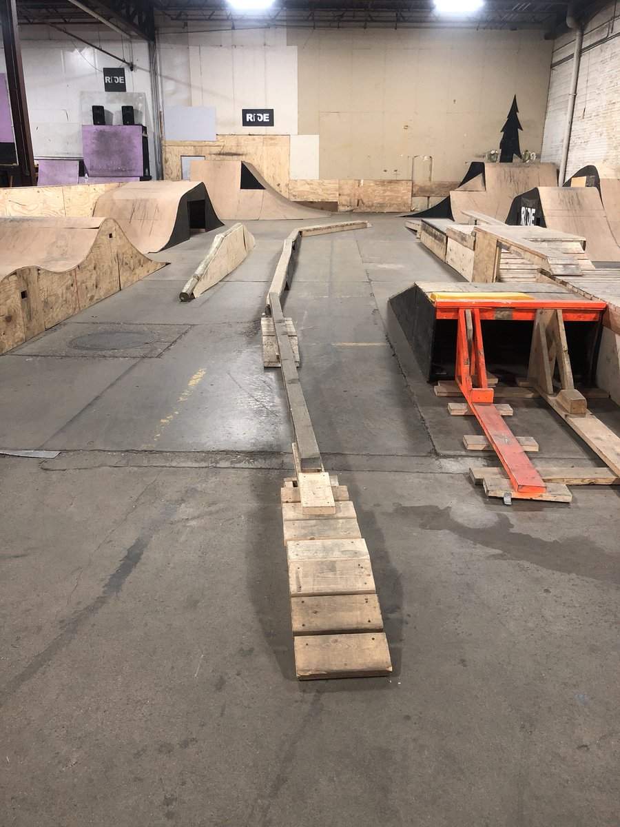 Tuftybuilt's tweet image. #skinny #mtb #skillsdevelopment #fun #FinallyFriday #shred