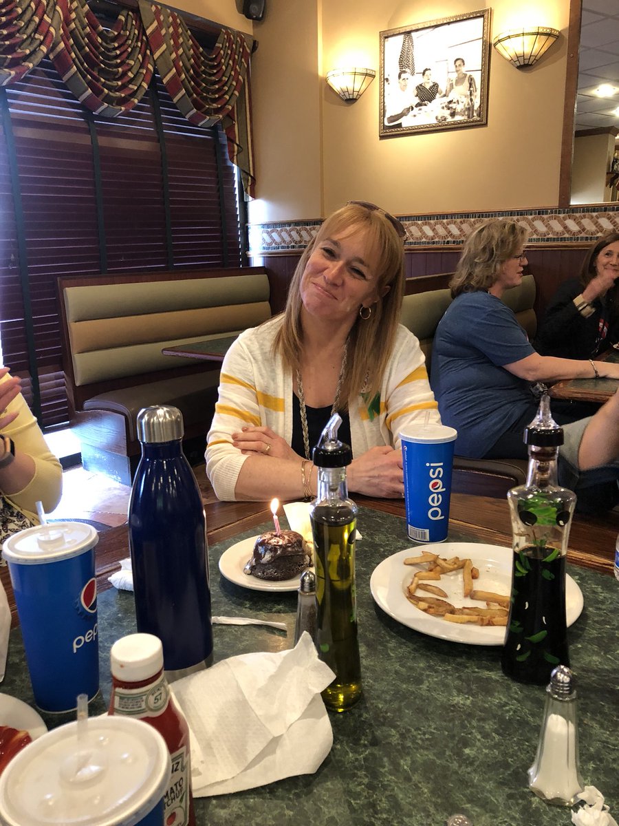 teachermom830's tweet photo. Happy Birthday🎂 to my friend and colleague @stephaniecoia13. #kellyelementary https://t.co/jxzTwST8NW