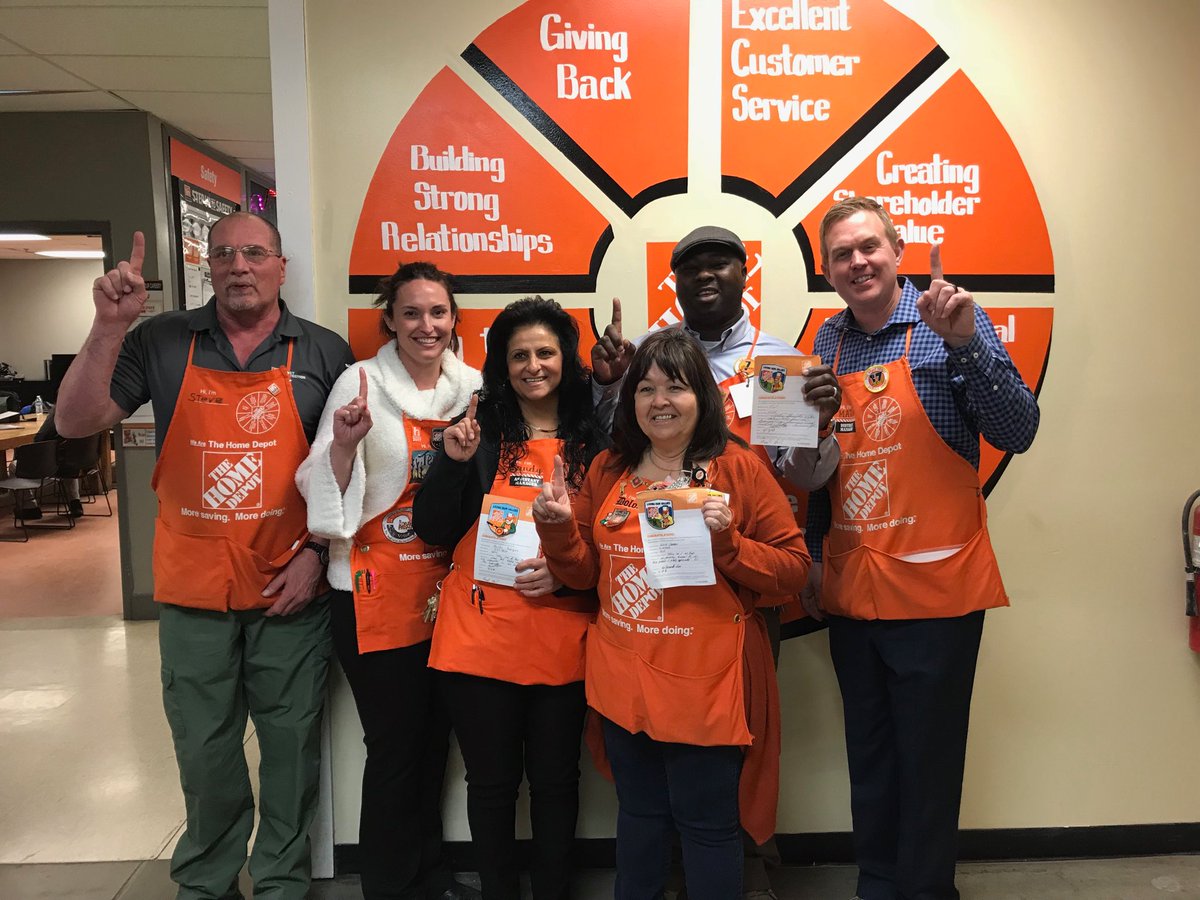 Great job Sandy, EJ and Dolores! Yes I’ve earned it. #D94Rocks #PMDPeopleFirst <a href="/MattCramer179/">m</a> @clmirish72