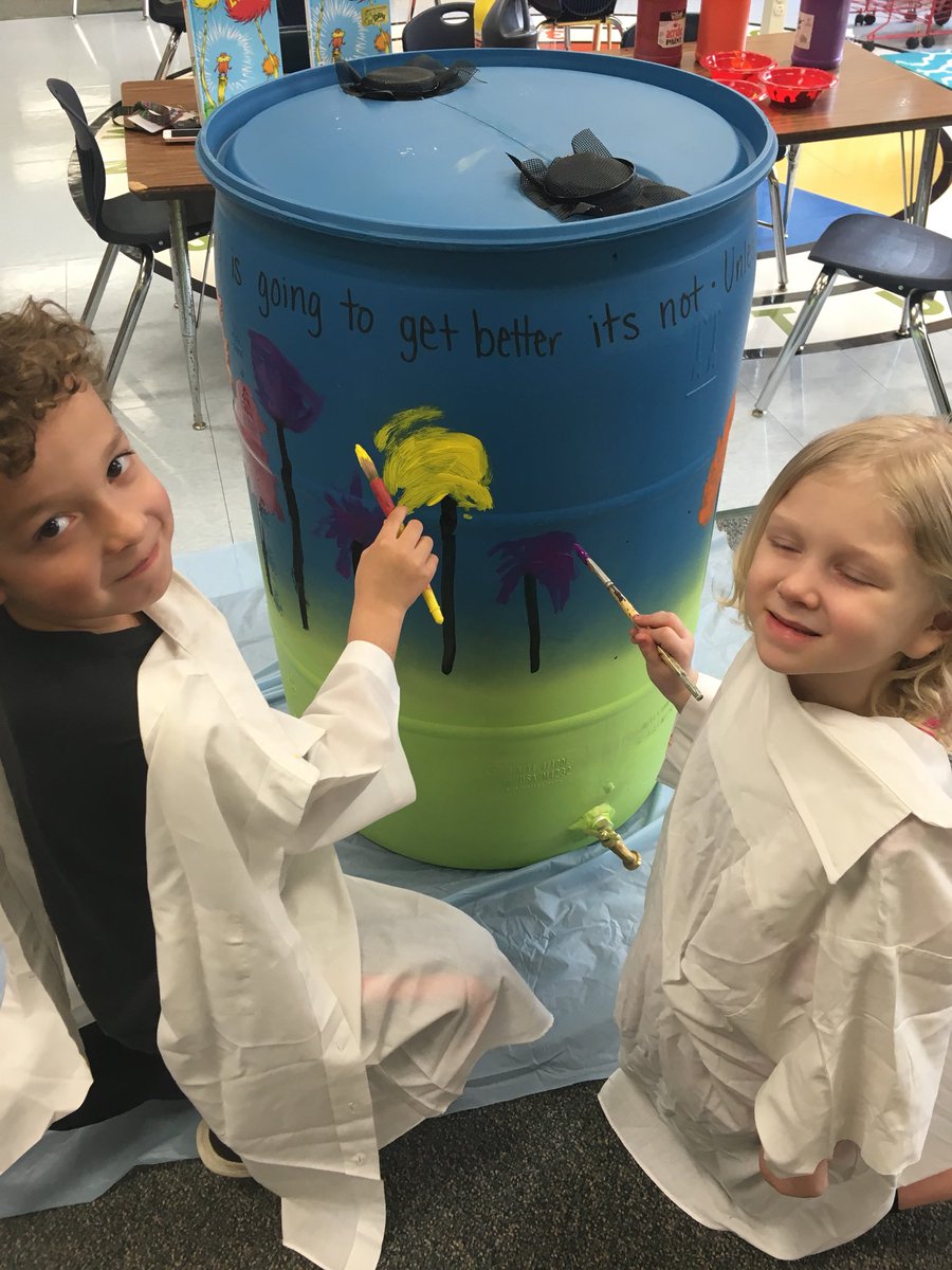 KentsKinders's tweet photo. Painting for a good cause! #earthday #eaglemarsh https://t.co/DXCpGpkuj3