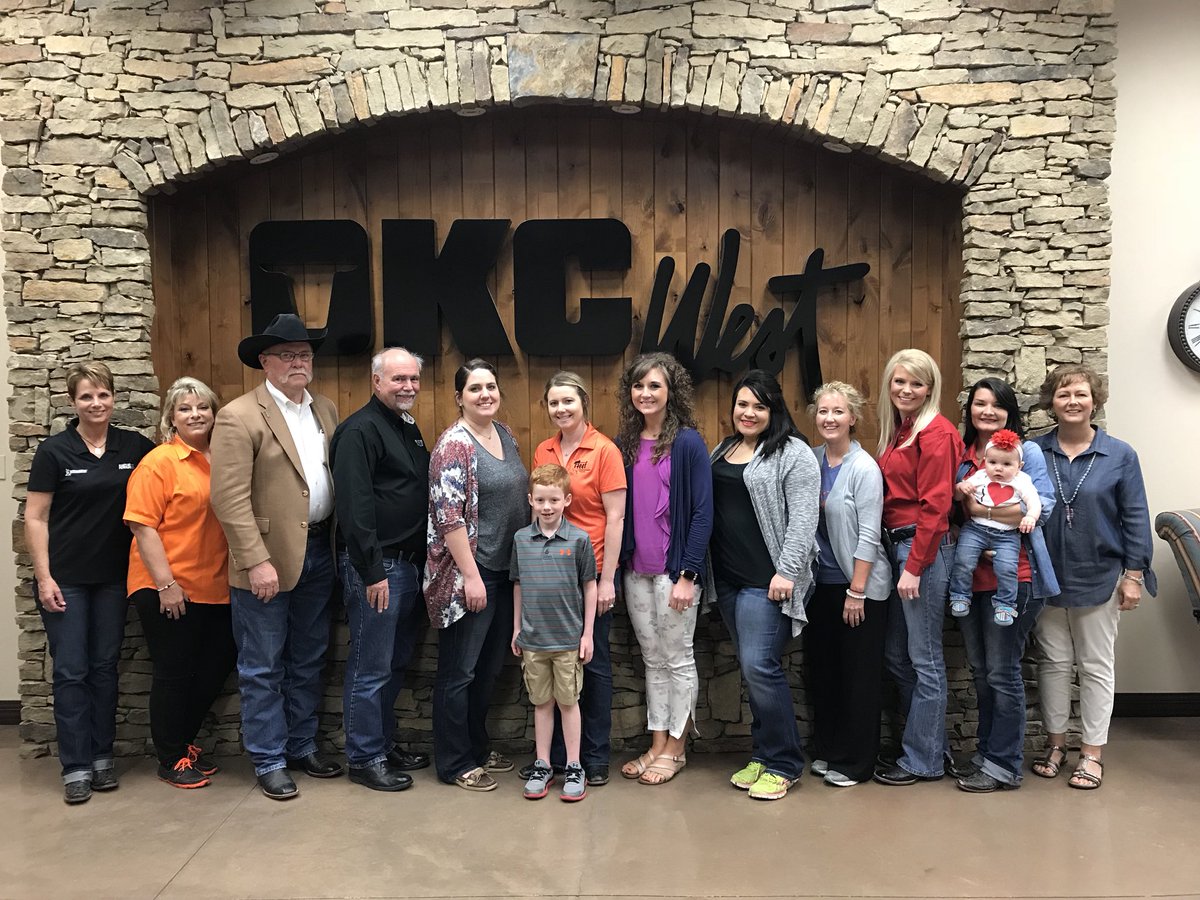 OKCattlewomen's tweet image. Congratulations to our 2018 Oklahoma Beef Advocate Contest Winners! We had a great group of competitors this year. Thank you to our sponsors, judges &amp;amp; volunteers, we couldn’t do it without you! 

facebook.com/OKCattlewomen/…