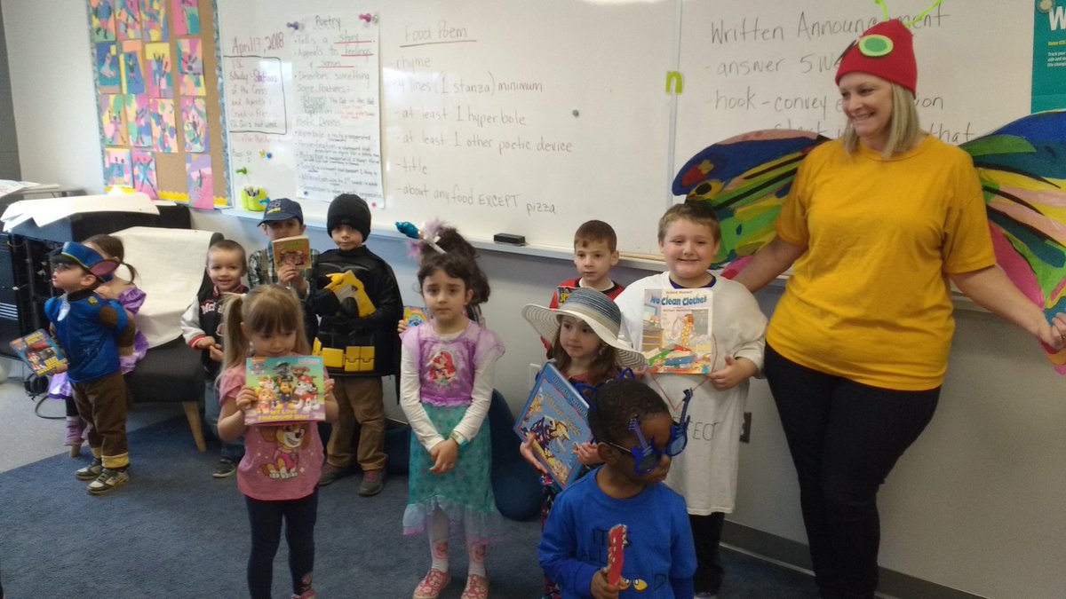 Thanks to Mrs McLaughlin and her class for sharing their love of books with us today!  Got to see their great costumes from favourite authors like @ericcarle @RobertMunsch3 @ericlitwinbooks @PhoebeGilman 

#readon #jillianjiggs #hungrycaterpillar #petethecat #sophia @STOCSpirit