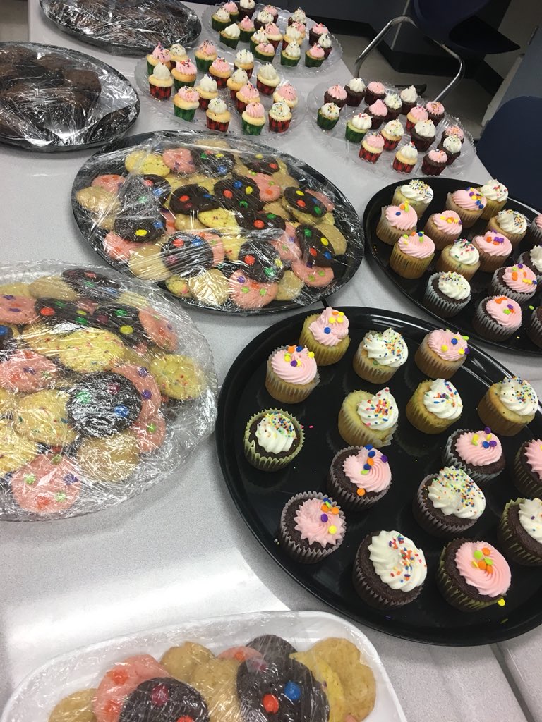 Lpoolclass2018's tweet photo. Come to coffeehouse tonight at 7 pm to enjoy some these delicious treats!! https://t.co/wvbNXFVBom