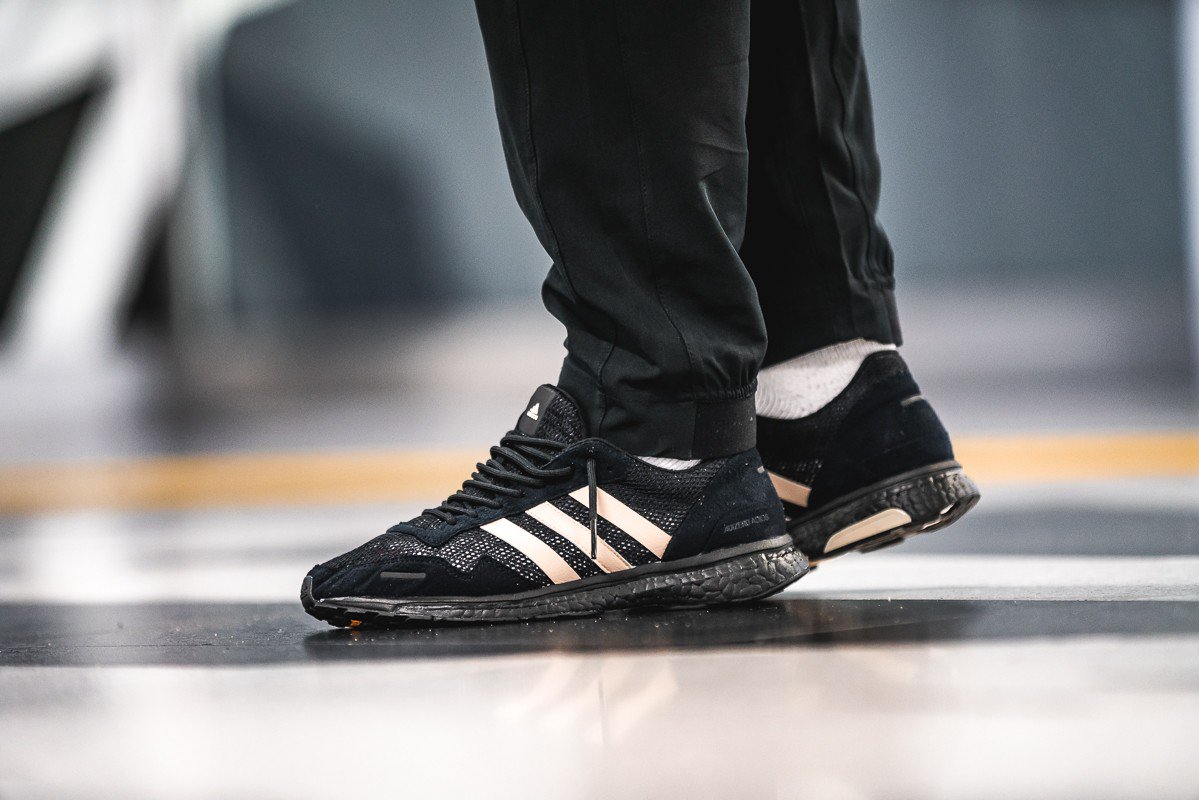MoreSneakers.com on "Silent releases, both adidas Undftd Adizero Adios 3 coming out online in 45min Core Black:https://t.co/8UteuuKdUt Desert Camo:https://t.co/chqZ2eqyTs https://t.co/nxCZkQBgB4" /