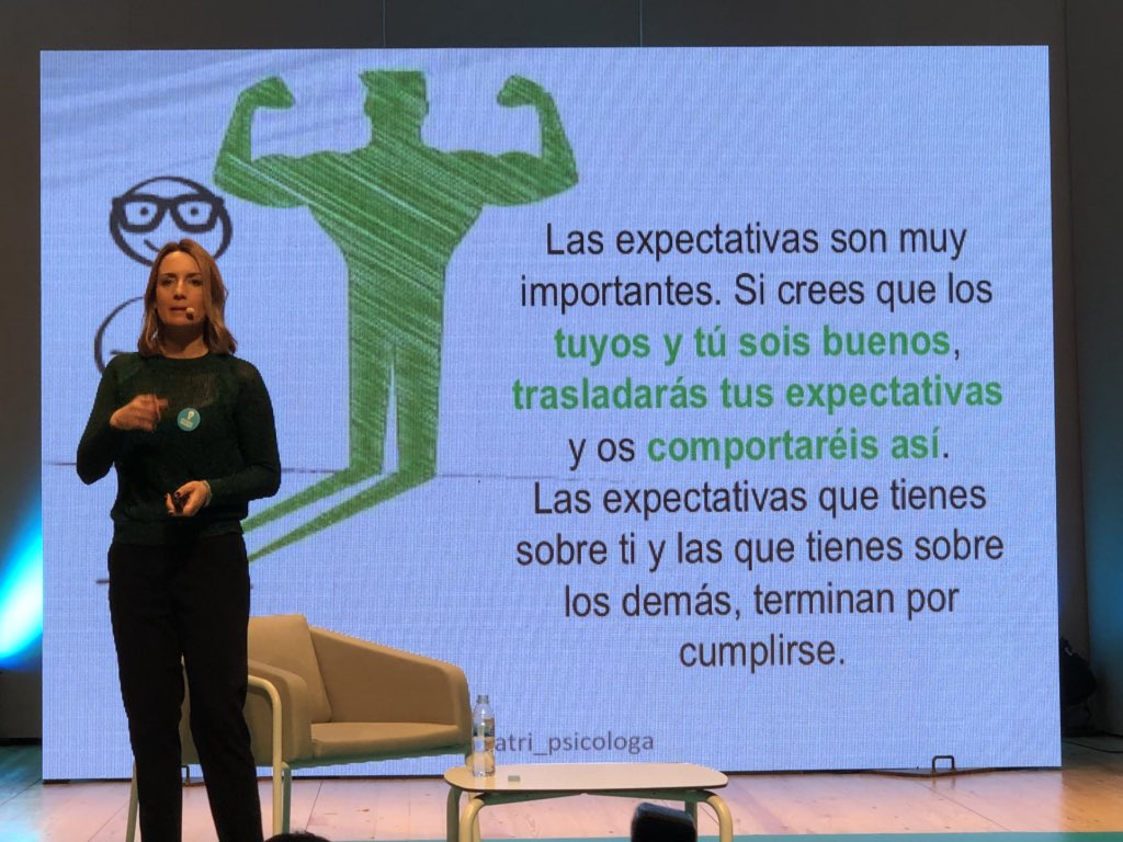 nurijubinya's tweet photo. Missatges positius, fortaleses al grup, sempre aprenent i superant-nos. Equip de finances #hospitaldefigueres #fundaciosalutemporda a @figuerestalent @patri_psicologa #figueres #figuerestalent https://t.co/QK45Gfuwe1