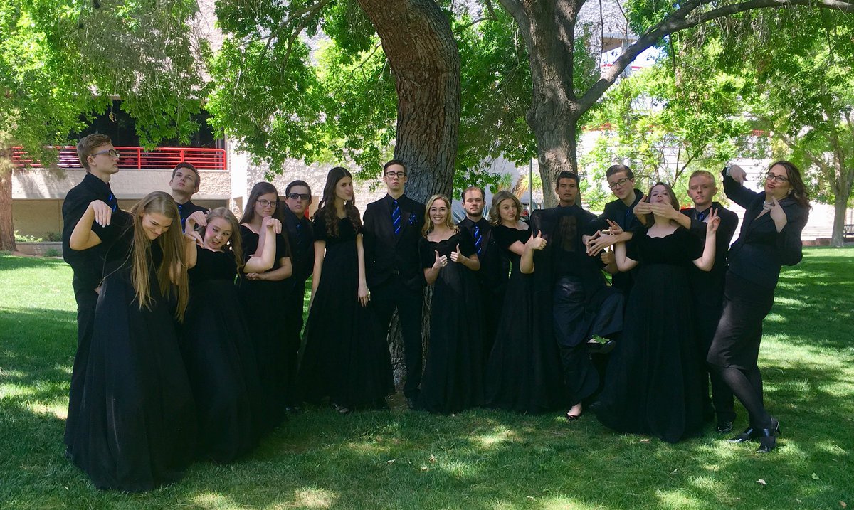 journeybeliever's tweet image. Let my Love Be Heard Command Performance...the first FHS group to receive this honor. They sounded amazing and brought tears to my eyes today. I am so thankful for the choir program at FHS. @Foothill_Choir @Foothill_HS