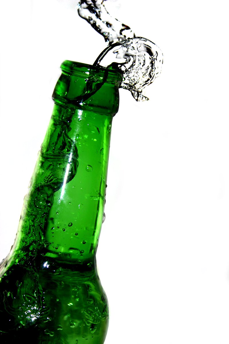 semiddelburg's tweet photo. Gratis drinken alarm!
Zou jij graag kosteloos wat willen drinken tijdens #koningsdag #middelburg? Wij verloten aan vijf personen vijf consumptiemunten. Bezoek onze fb pagina hoe je mee kan doen https://t.co/psIGu1MFmM https://t.co/OvrL3dbjgi