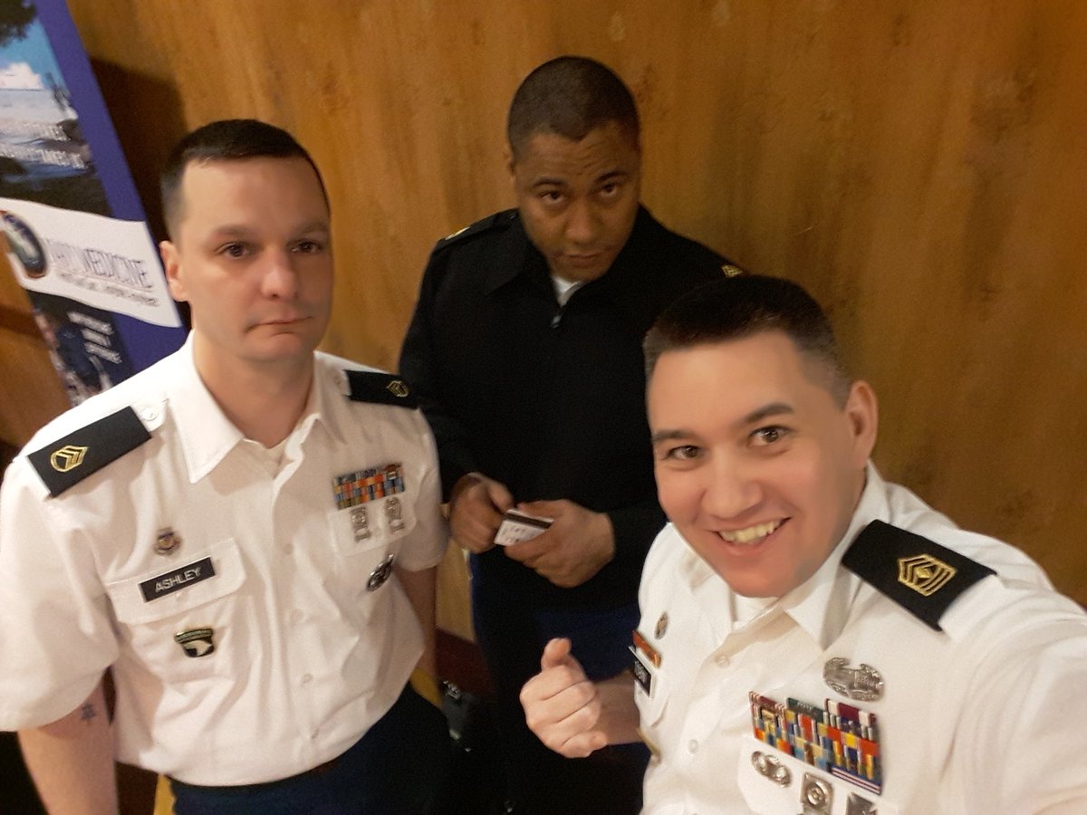 1SG_Tobin's tweet photo. Day 1 @ the SD/ND Chapter of the American College Surgones 🤙
#ArmyMedicine #SDND
#HPSP #AMEDD https://t.co/qFzOPrgKnu