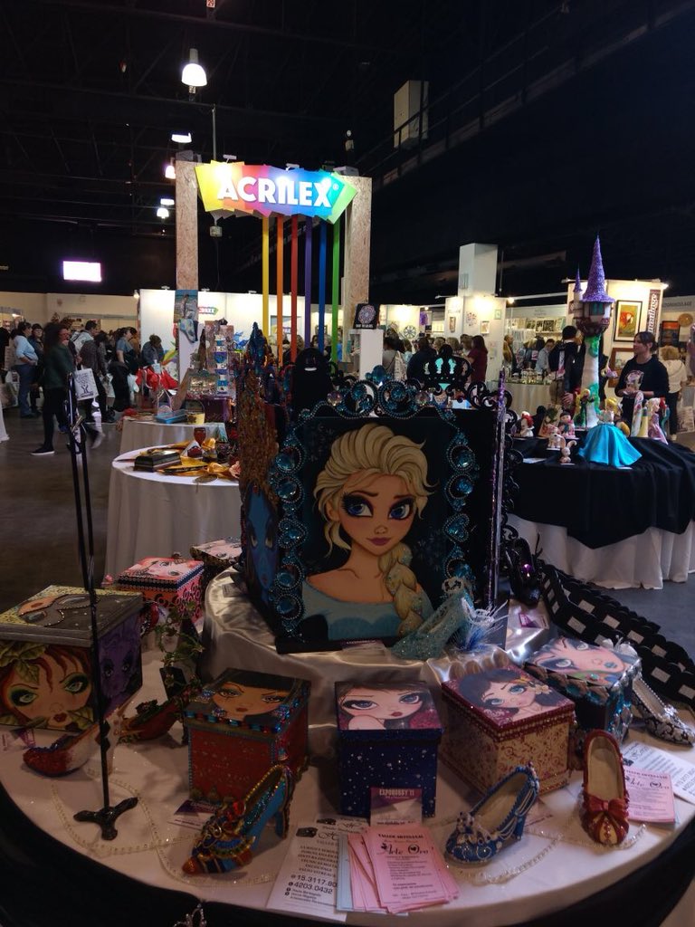 revistaferias's tweet photo. #Expohobby @CCostaSalguero 13-16.04 - 11-21 h | Todo sobre el #arte, las #manualidades y la #decoración @EXPOHOBBY 🍫🍭🖼🍬 https://t.co/zDVYUyrfhS