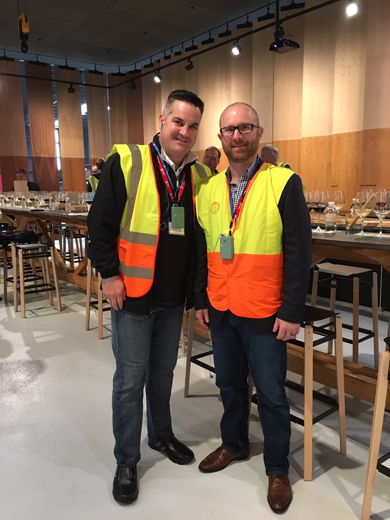 BgouldBob's tweet image. Thank you @GrupoFinsa for an awesome Day 2 of the Design Line Eurocucina Tour 2018 with @matt_mbox &amp;amp; @WPWoods. 👍 #factorytours &amp;amp; #winetasting 🍷 Thanks to David &amp;amp; George along with our fun &amp;amp; amazing group. #octopus 🍽 #veniceupnext #rockcafe @deslaurierCC #traveldaytomorrow