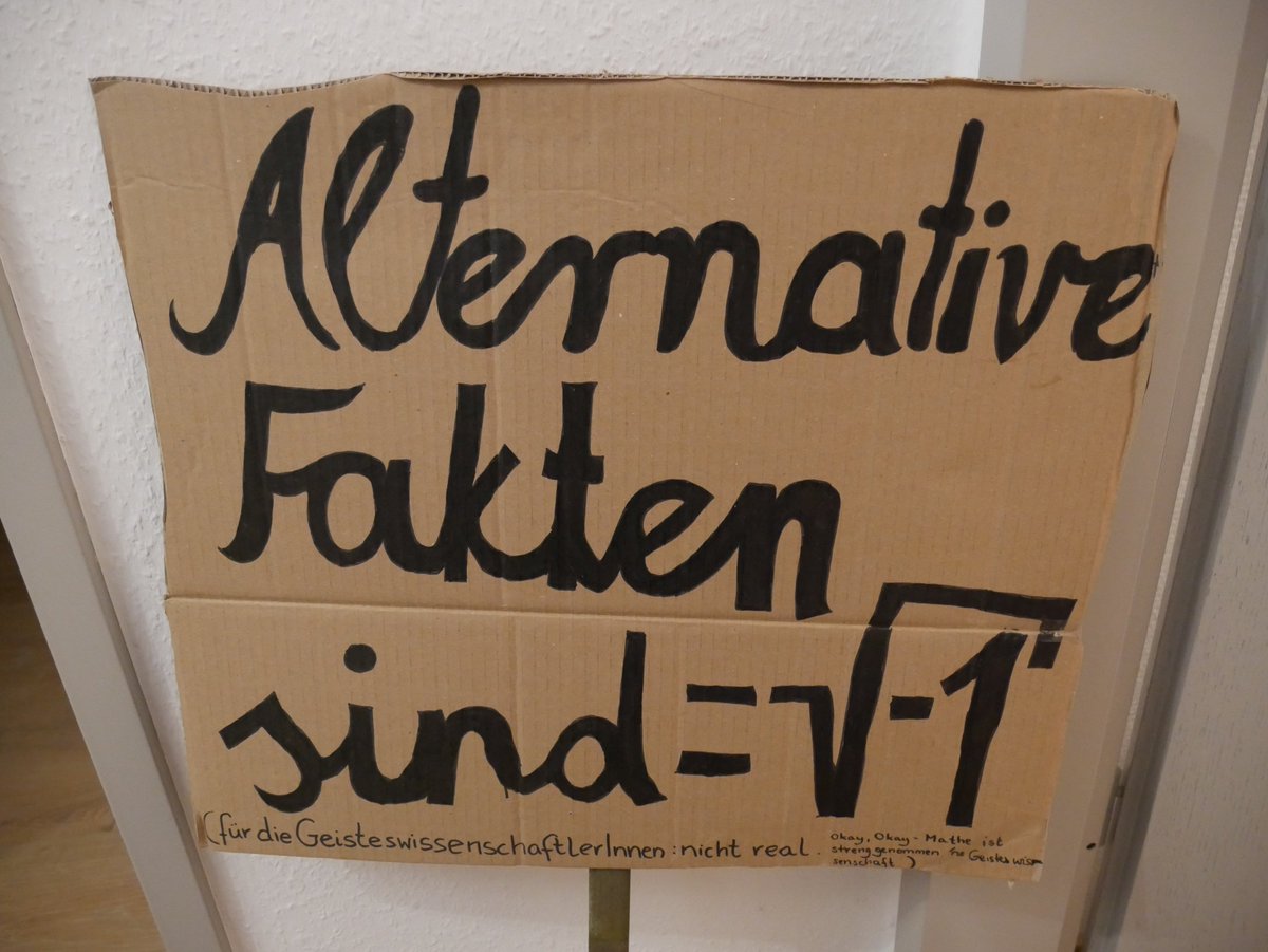 Donar23's tweet image. Wir haben unsere #PosterParty für den #MarchForScience gerade beendet und sind bereit morgen durch #Trier zu marschieren. 

@ScienceMarchTRI #M4SPoster