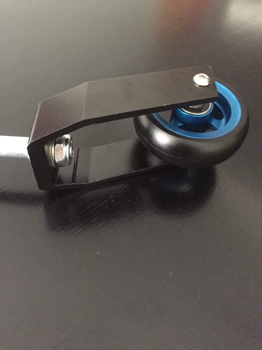 Fred_ag's tweet photo. Prototype wheelchair designed by XtremeDsign designed for BMW i8 roadster in the making #BMW #BMWi #BMWi8 #BMWi8roadster #BMWCCN #BMWiRepost #wheelchair #NoLimits https://t.co/XwxfZyrqdK