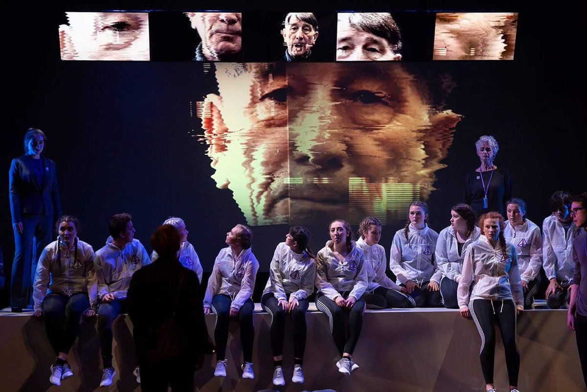 preparedtobe's tweet photo. A mini-gallery from this week's production of @YTRLEGACY @YorkTheatre. All about the tech: VR, back-projections tablets + TV screens. https://t.co/S0d9LGo7lP