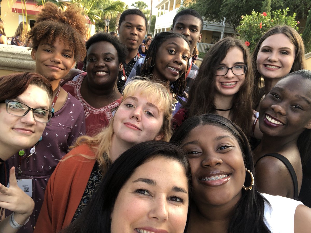HWBJournalism's tweet photo. Perfecting our @BlakeHS_WBUZ selfie! @FSPA #fspa2018 @OrlandoWyndham https://t.co/2GKvccm29A