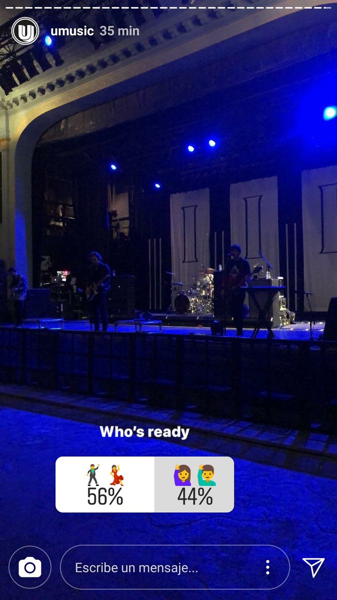 5soupdatess's tweet photo. @5SOS on @umusic's IG story ! #5SOS3Toronto https://t.co/4DOzdp0lEJ