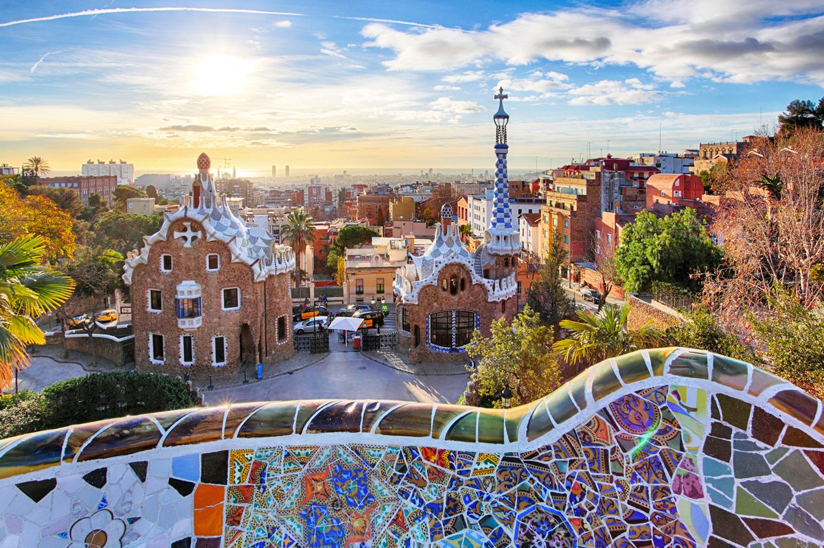 TrafalgarTalk's tweet photo. Still mulling over your perfect destination to escape to this year? Take inspiration from our collection of eye-candy, which should quickly elevate Spain to the top of your list ๐๐ป ๐ท #TravelInColour https://t.co/HxQTRfFuXE https://t.co/loy2UAuGlM