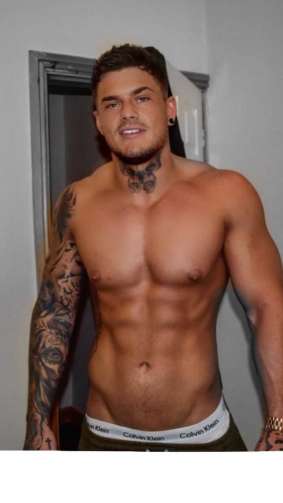 DasjAgEXkAE2zj7.jpg:large