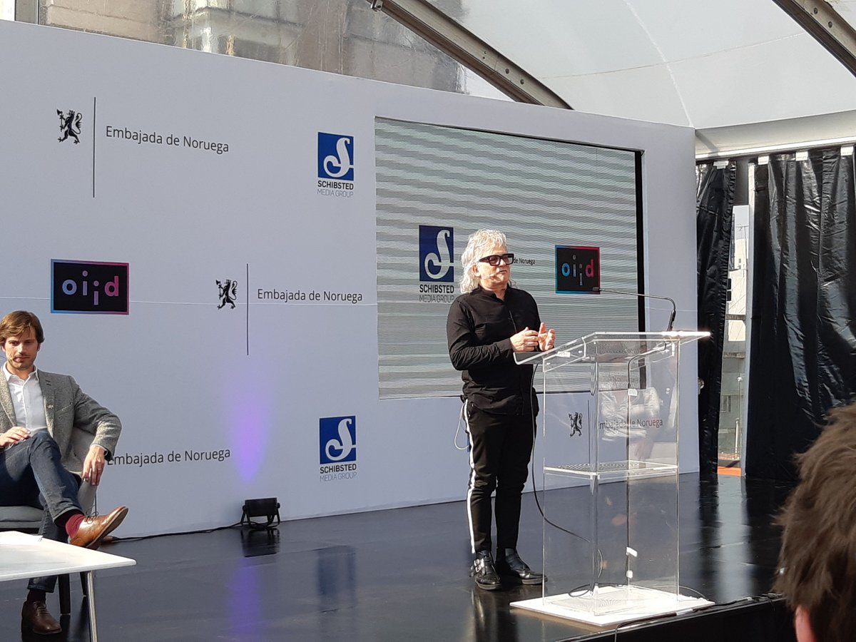 addictwaremx's tweet photo. Gisle Johnsen, CEO de @oiidMusic presenta su aplicación que permite a los amantes de la #música crear eventos en sus pistas favoritas. #music #app https://t.co/RNefb8PRZP