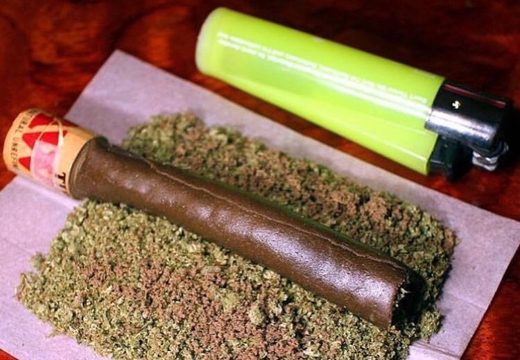 SpeedWeed's tweet photo. Show your roll? https://t.co/82jNKMLprk