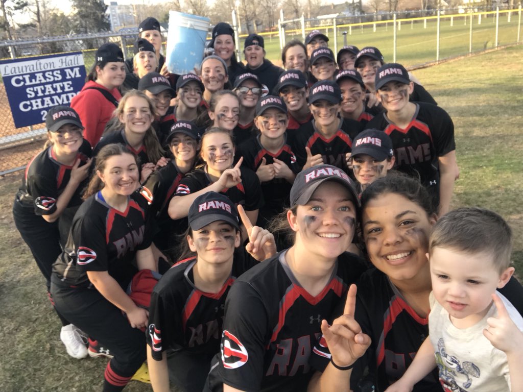CHSRamsSoftball's tweet image. RAMS WIN!!!!! #postgameselfie #nomnom #imstuffed #ninecoursemeal 🍽 🥧🎂🍨🍜🍝🥘🥗🍕🍔
