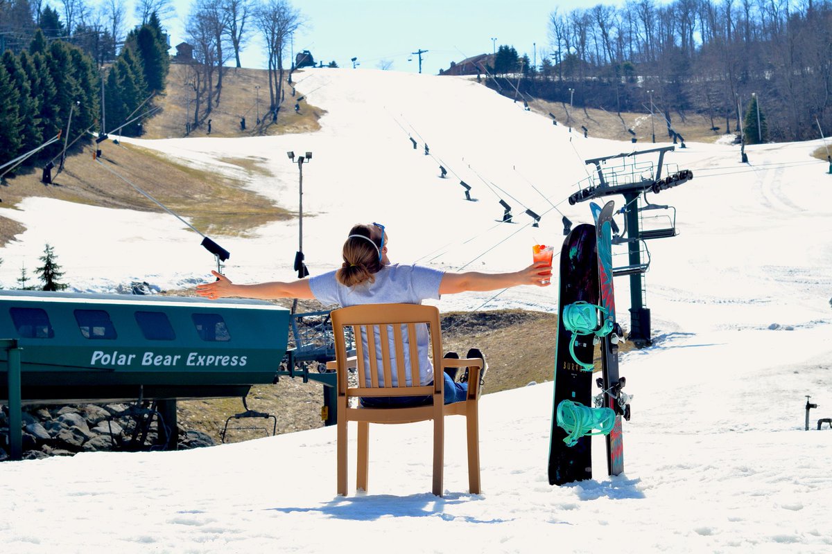 7SpringsPA's tweet photo. Work on your Goggle tan tomorrow on the slopes one final time this season! ⛷🏂 We will be open from 9 am - 5 pm and the Meltdown starts at 11 am in The Spot. 😎 #LDOH #7Springs #Ride7Springs #Springs https://t.co/oalKORI2S0