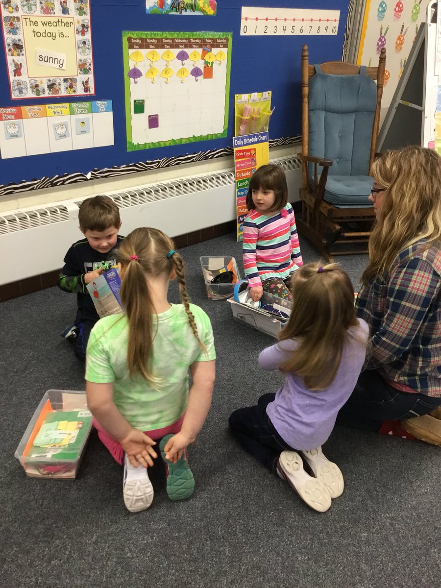 SteMarieIn403's tweet photo. Reading playdates today including playing ‘guess the feeling’, reading along together &amp; playing school https://t.co/9LX0LLqUyW
