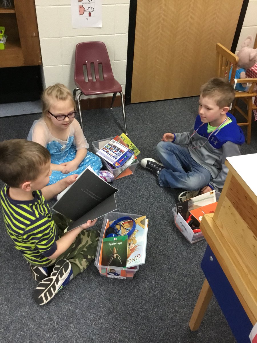 SteMarieIn403's tweet photo. Reading playdates today including playing ‘guess the feeling’, reading along together &amp; playing school https://t.co/9LX0LLqUyW