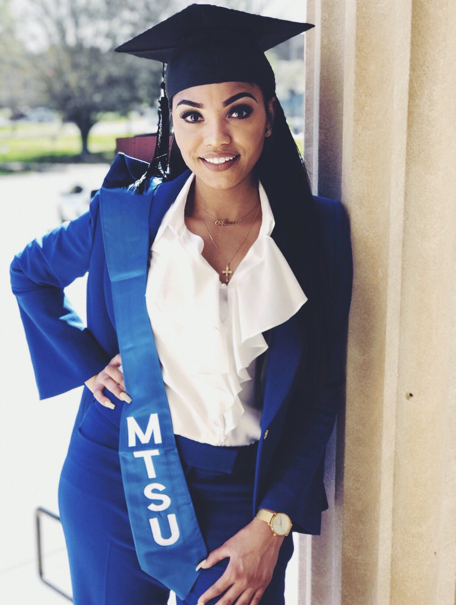 Lex_chula's tweet image. Middle Tennessee State University💙🐴
#GradSZN