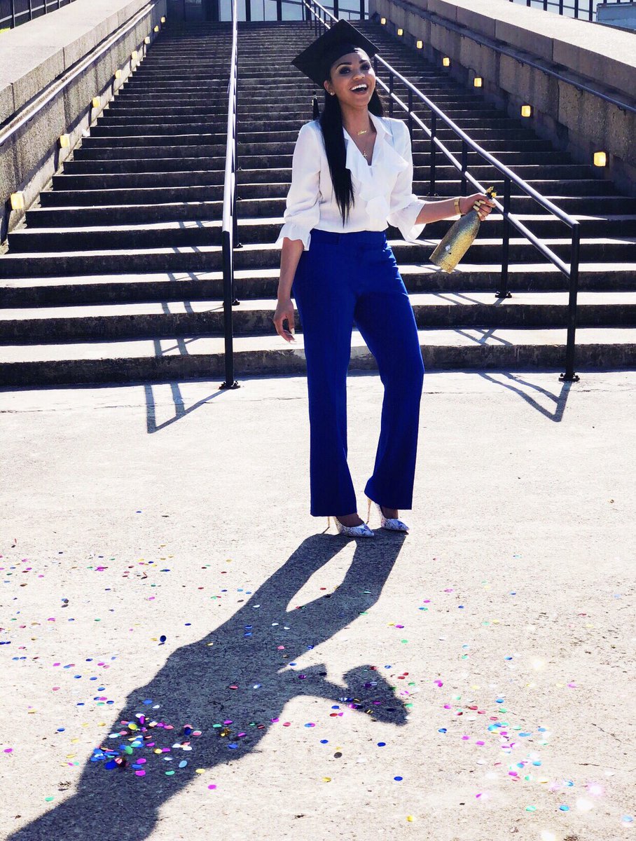 Lex_chula's tweet image. Middle Tennessee State University💙🐴
#GradSZN