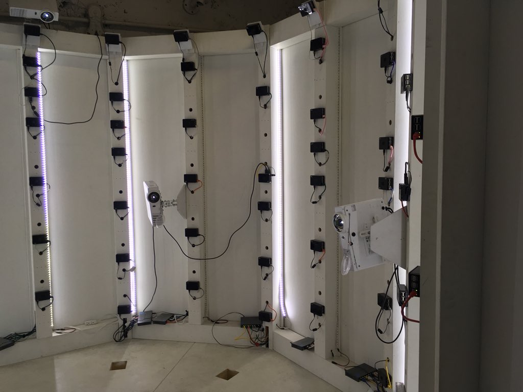 QiMata's tweet photo. Getting my brother a 3D scan @mixed3d. Gonna use it with some mixed reality https://t.co/OuOR6iq1DE