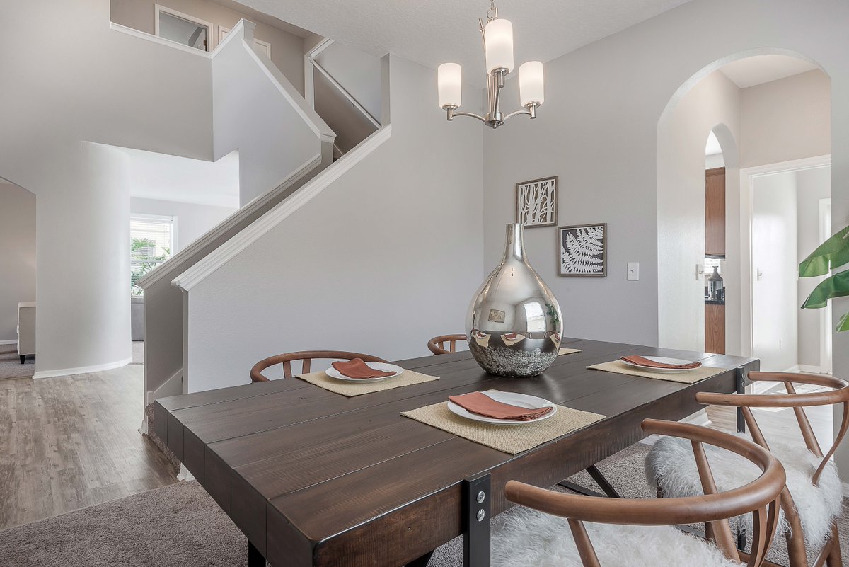 CardinalDesigns's tweet image. Suburban Style Home Staging Land O' Lakes is.gd/MEMO0D #CardinalDesigns #HomeStagingTampa