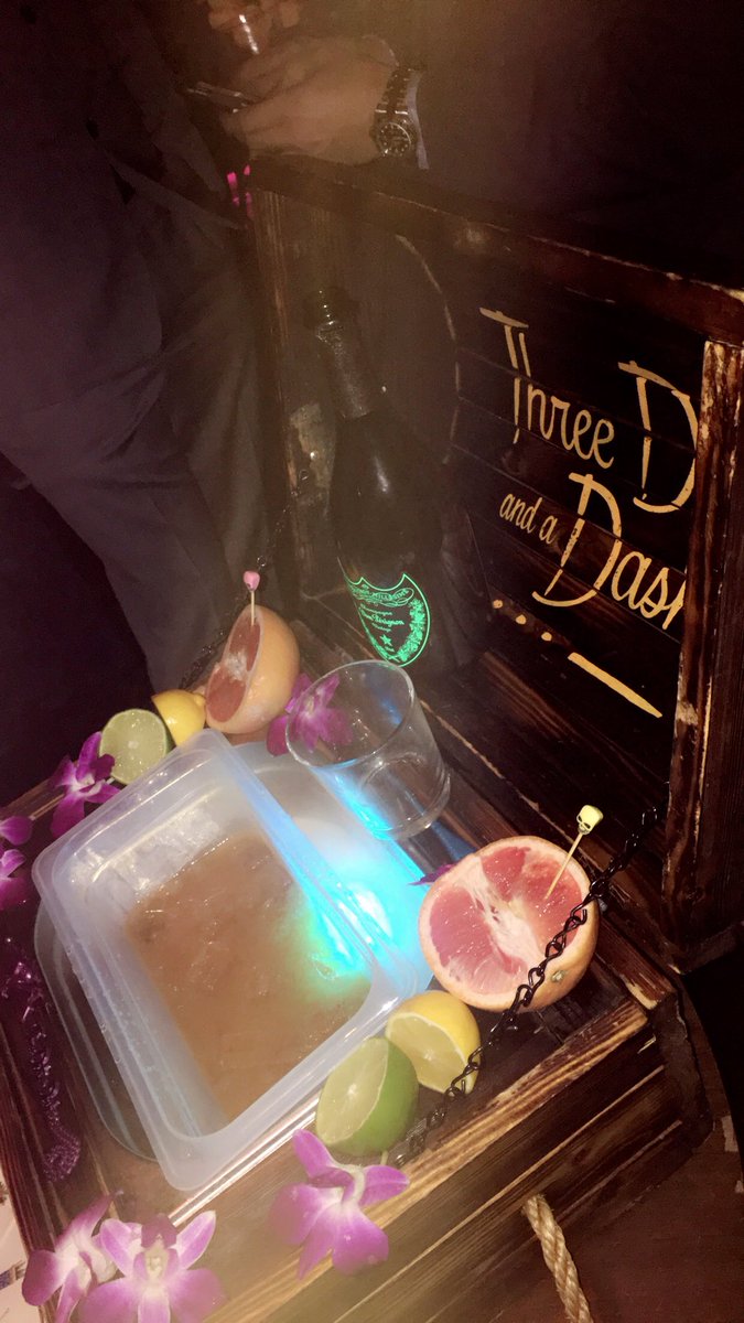 tegrita's tweet image. Some more #ModernCX highlights! #Weezer #VIPAfterparty