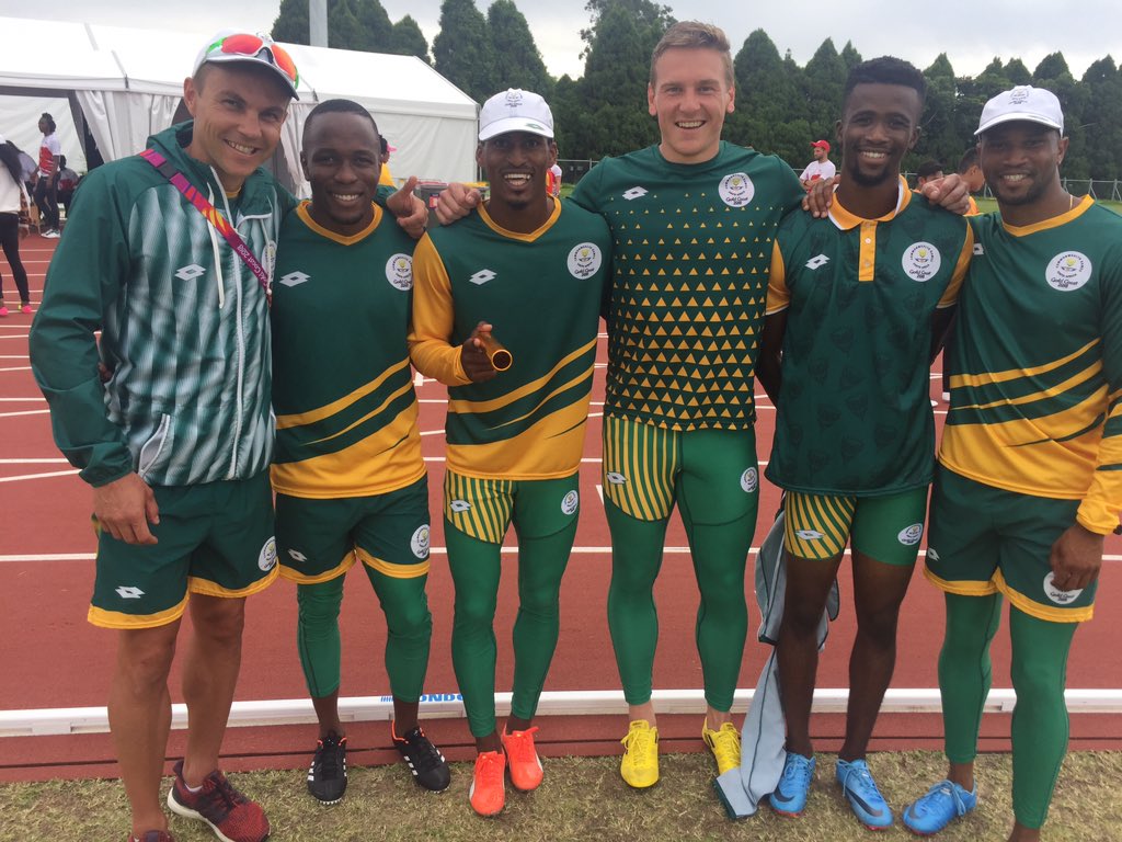 ljvanzyl's tweet photo. Lets go @TeamSA18 You can do this !! 🇿🇦 @_ambitious_jay @AkaniSimbine @Erasmus_Emile11 @KINGBRUINTJIES @antonioalkana @GC2018 #4x100m #relay https://t.co/QHVk7FO4Zt