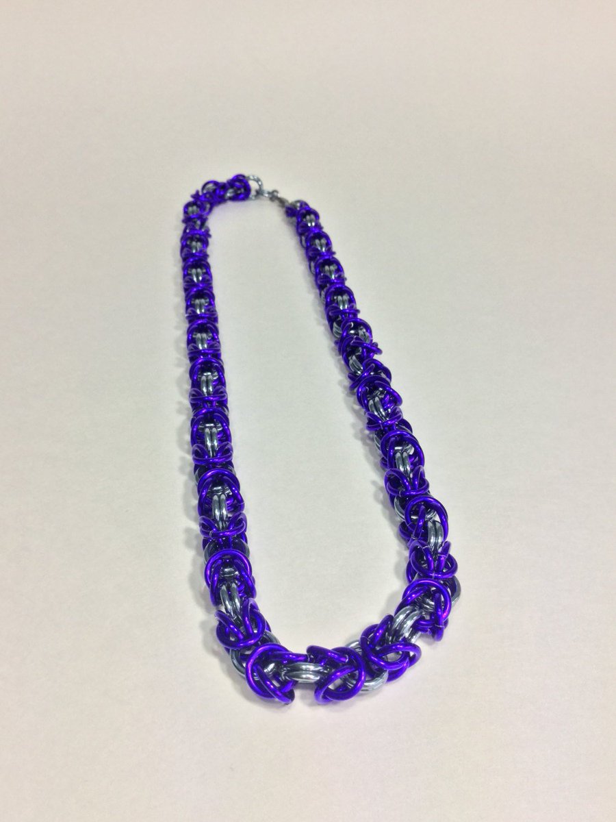 randomjewelry's tweet photo. Bright Purple and Gunmetal Chainmaille Necklace https://t.co/fW6V9r8n5c #shoplocal #handmade #Etsy #RandomJewelry #Lavender https://t.co/ikseuyh8UI