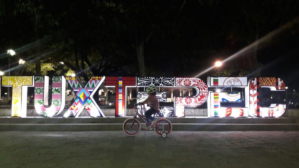 dragriss's tweet photo. #ciclismo #coalt #rodadas π΄π»ββοΈ #nocturnas #todoslosmiercoles 20.30 #tuxtepec #oaxaca https://t.co/k5QKbTWODx