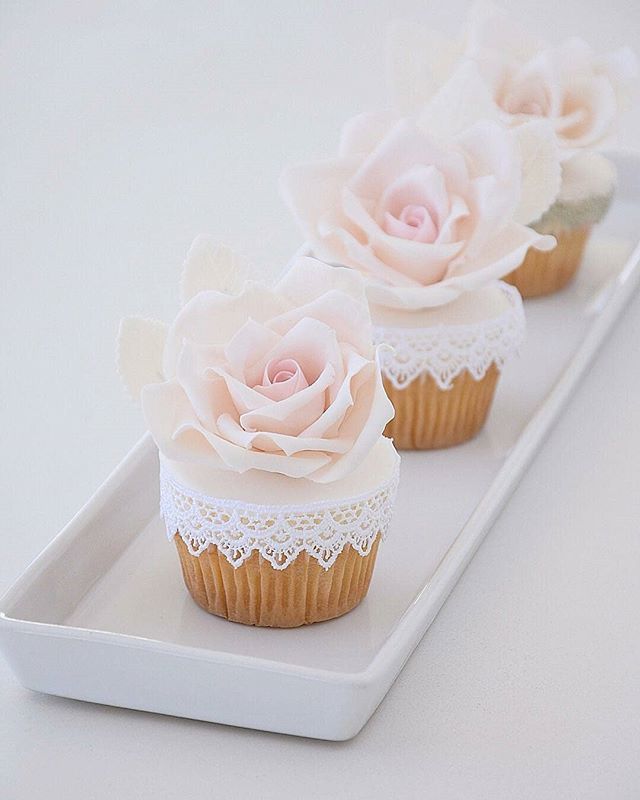 cupcakeproject's tweet photo. Too pretty to eat?
Regrann from @delarosacakes .
.
.
.
#cupcakes #buzzfeedfood #nomnom #foodstagram #cupcake #cupcakestagram #huffposttaste #huffingtonpost #buzzfeast #foodstagram #thekitchn #bakery #foodwinewomen #foodstyling #foodporn #food52 #f52gr… https://t.co/Ho6gYHpAbo https://t.co/u3YRoAyDKR
